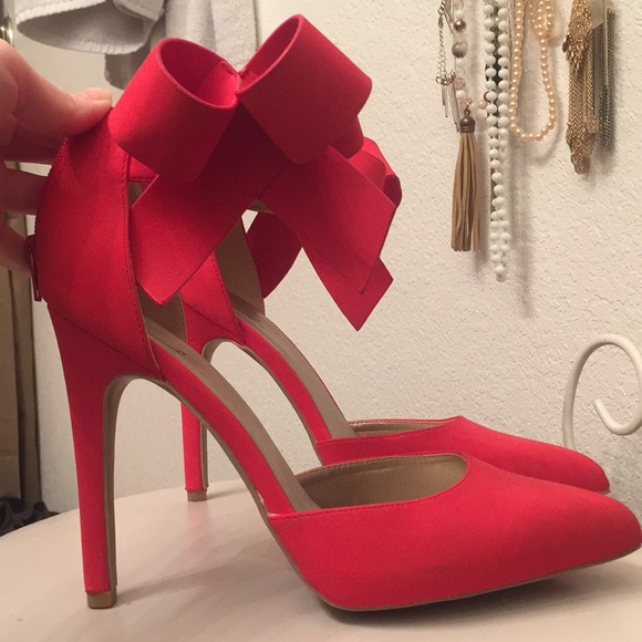 Qupid Shoes - Red Bow Stilettos